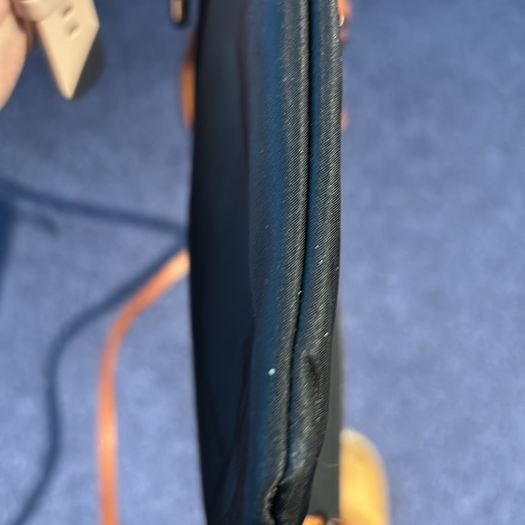 Vintage Dooney & Bourke Black Crossbody Bag - Picture 7 of 8